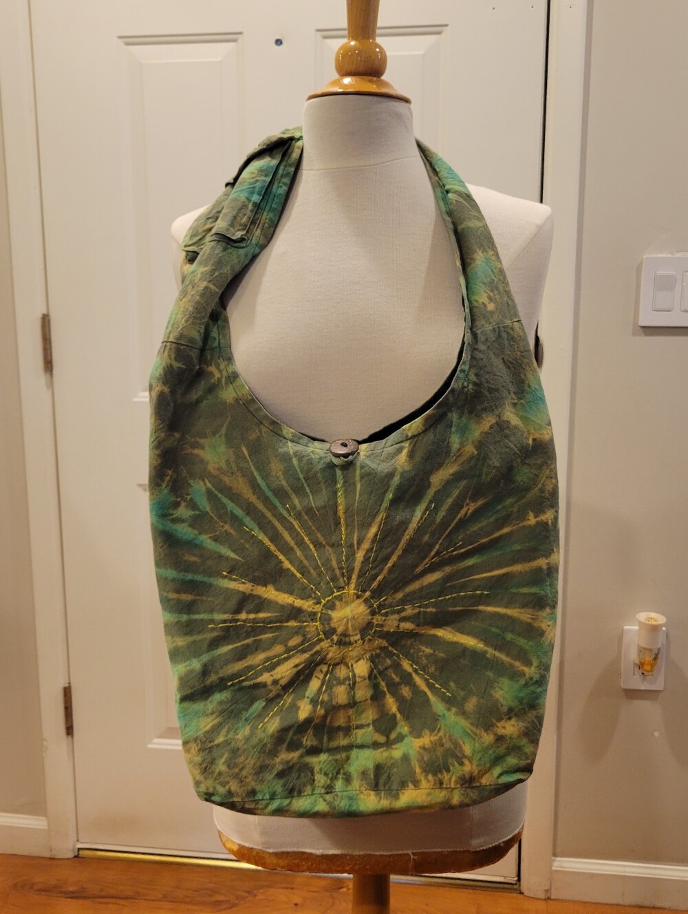 👜EUC~ BOHO Green Tie-Dye Crossbody Bag